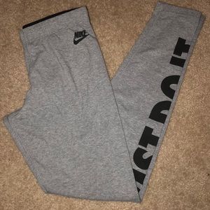 NIKE LEGGINGS